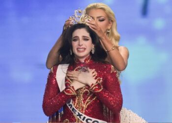 ¡Victoria enmarcada en el conflicto! México se lleva el título de Miss Universo (+Videos)