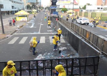 Alcaldía de Maracaibo garantiza limpieza permanente en áreas más concurridas de la Feria