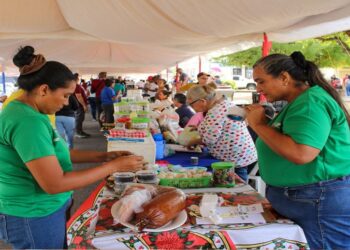 Mercados Populares de Maracaibo impulsan a emprendedores y productores del oeste del municipio