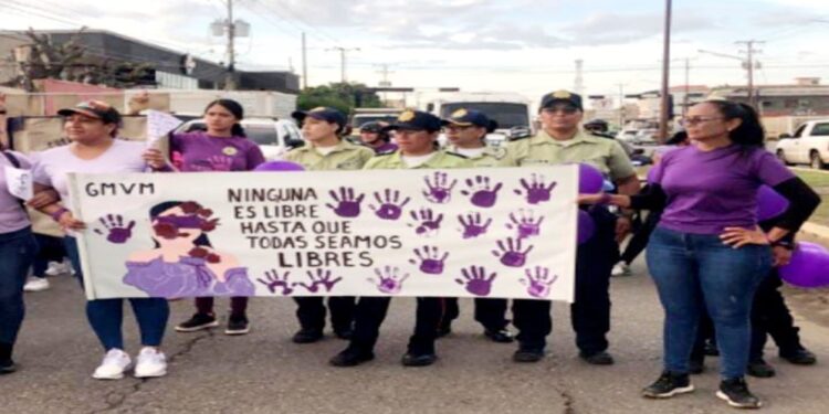¡Ni una más! Mujeres Bolivarianas marchan por la vida y la dignidad en la COL