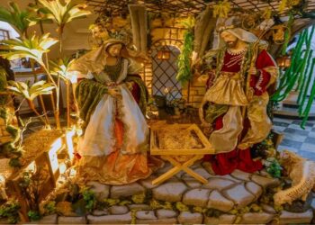 Gaitas, luces y alegría desbordaron la Casa del Pueblo con el Encendido de Navidad