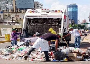 Alcaldía de Maracaibo elimina playones de basura en áreas públicas