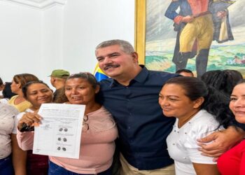 Inversión en soberanía popular: 31 comunas del Zulia reciben 217 millones de Bs para proyectos comunitarios