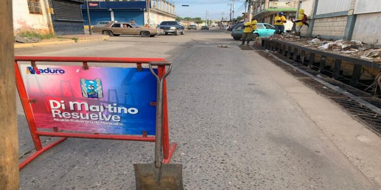 ¡Adiós al estancamiento! Alcaldía de Maracaibo despeja 12 rejillas de drenaje en La Pastora