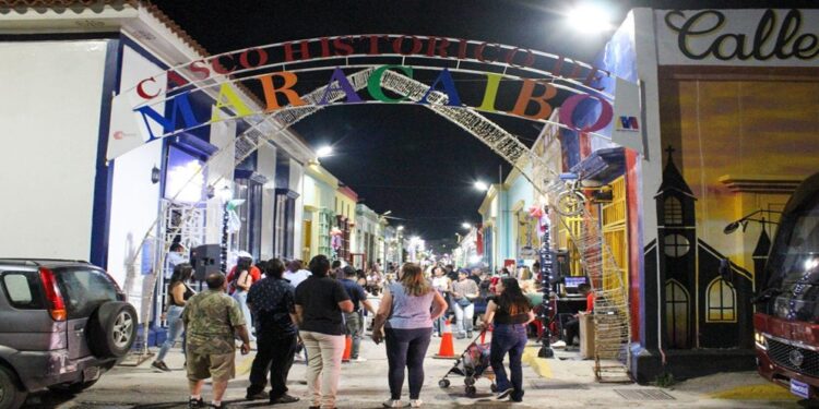 Marabinos disfrutaron de la 2º edición de “Vive la Retreta” en la Calle Carabobo