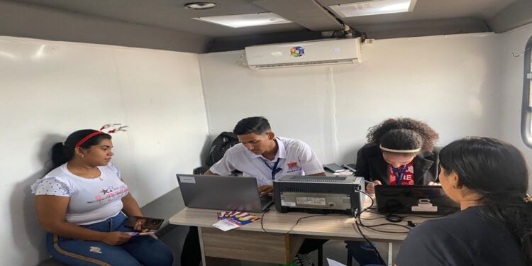 SEDEMAT Móvil: Registro simple y pago de impuestos llega a los Mercados Populares de Maracaibo