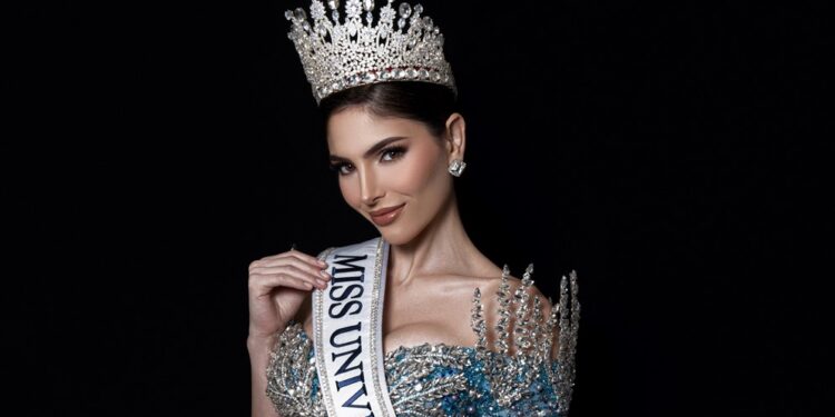 Vea a Stephany Abasali regalando un toque tricolor en víspera del Miss Universo 2025 (+Video)