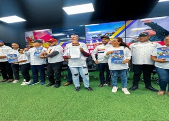 ¡De Maracaibo y San Francisco! 330 familias reciben sus títulos de tierra urbana