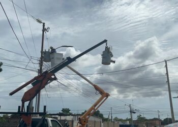 Refuerzan servicio eléctrico con instalación de transformadores en el Zulia a través de la VenApp