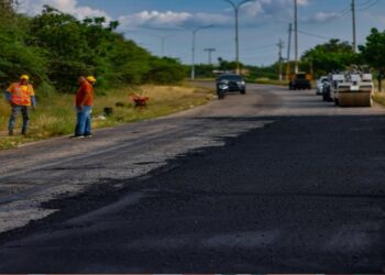 Plan Integral Soluciones para los Zulianos se despliega en Santa Rita ¡4.000 toneladas de asfalto!
