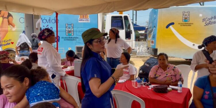 ¡La salud ilumina la fiesta en Bella Vista! Alcaldía de Maracaibo garantiza atención y protección en el encendido