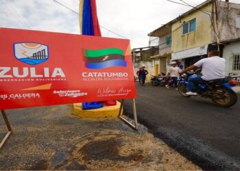 Eje Sur del Lago: Gobernador Caldera de gira inicia Plan Estadal de Asfaltado