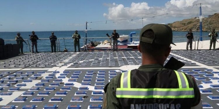 Decomisan más de 65 toneladas de droga en un operativo a gran escala en Venezuela este 2025