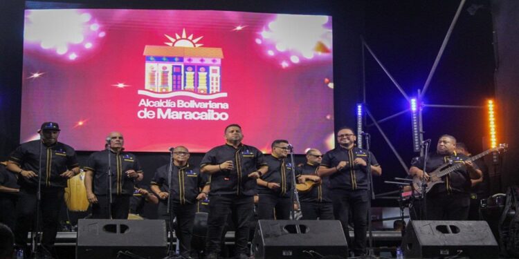 Gaiteros de Corazón en Navidad dieron último concierto en Santa Lucía
