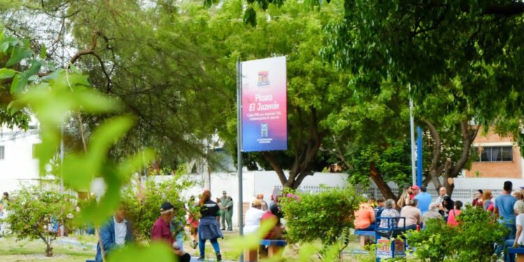 Alcaldía de Maracaibo ha reinaugurado 24 plazas en 120 días de gestión