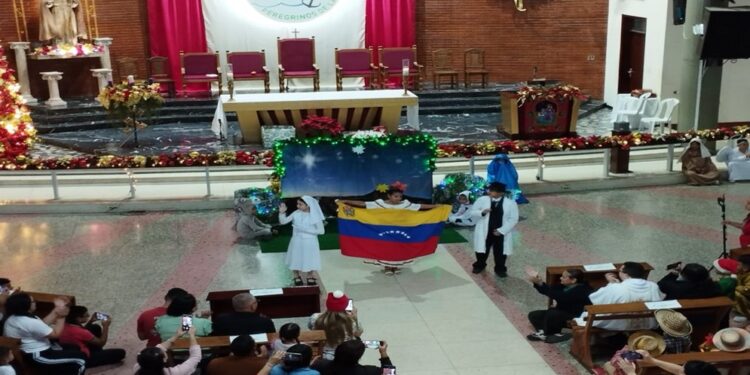 La Fe despierta con la aurora: Misas de Aguinaldo inician la preparación espiritual en San Alfonso María Ligorio