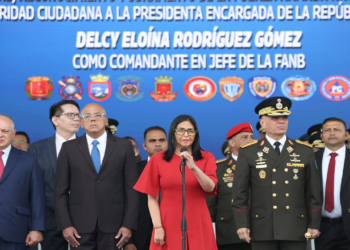 Delcy Rodríguez pone plazo de 100 días para el nuevo Sistema Defensivo de la Nación