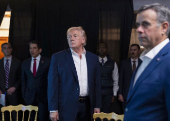 Publican fotos de Trump observando en vivo el ataque a Venezuela