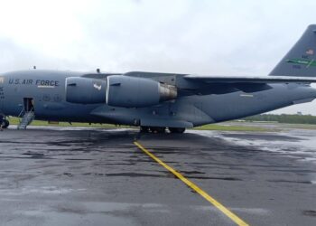 Avión militar de EE.UU. llega a un país latinoamericano