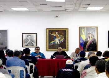 Conferencia “Bolivarianos Siempre” reafirma el compromiso antiimperialista en Maracaibo