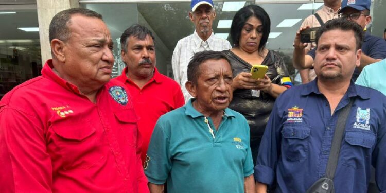 Alcaldía de Maracaibo incluye en plan de reordenamiento a comerciantes plataneros en Las Playitas