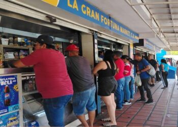 ¡Este domingo #04Ene! Con normalidad laboró mercado Panamericano de La Limpia