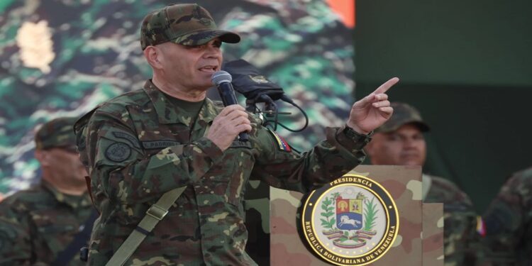 Respuesta contundente: Ministro de la Defensa condena ataques de EE. UU. y ordena el despliegue total de la FANB