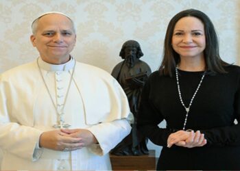 El papa León XIV sostiene encuentro con María Corina Machado