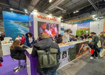 Venezuela despliega su potencial turístico en Fitur 2026