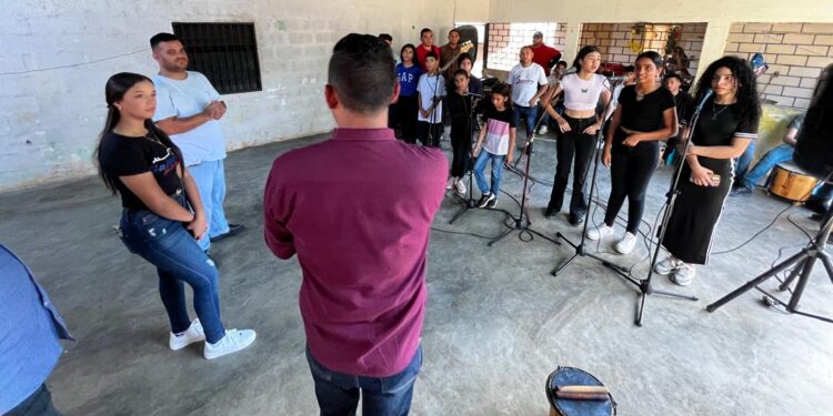 Fundagraez despliega programa de formación gaitera en el municipio Santa Rita