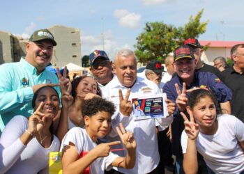Ministro Raúl Paredes: El Urbanismo Corazón de mi Patria se construyó por autogestión