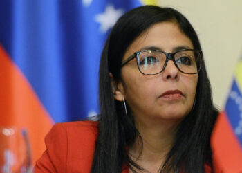 Delcy Rodríguez pidió a Cabello y Padrino López crear un nuevo sistema defensivo para Venezuela
