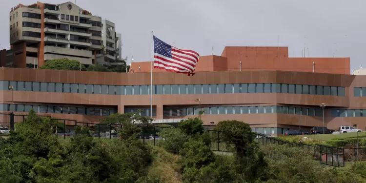 Confirman preparativos para reabrir la embajada de EEUU en Venezuela