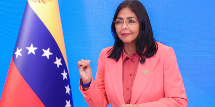Delcy Rodríguez define las tres directrices en las que trabajará con las fuerzas revolucionarias
