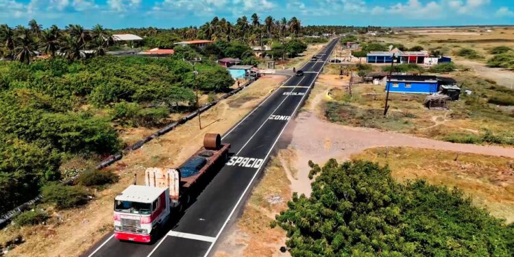 ¡438.000 toneladas! Gobernador Luis Caldera consolida Plan Estadal de Asfaltado en el Zulia