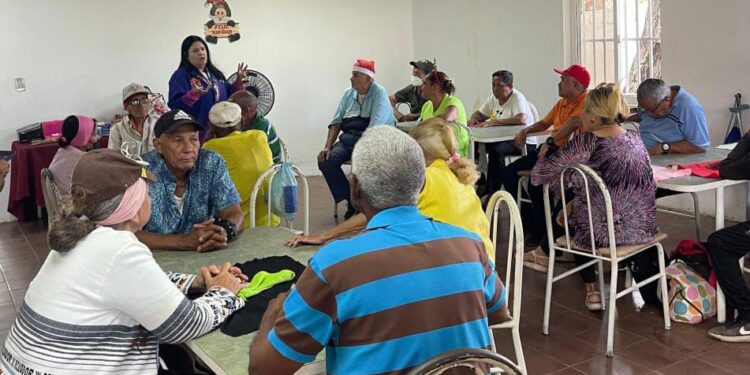 Más de 1.200 adultos mayores atienden semanalmente 55 círculos de abuelos en Maracaibo