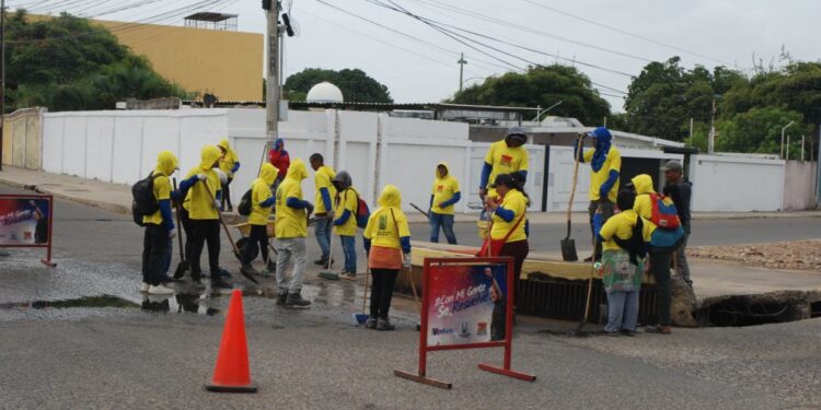 Corredor vial La Rotaria-Modines en la parroquia Raúl Leoni saneado por la Alcaldía de Maracaibo