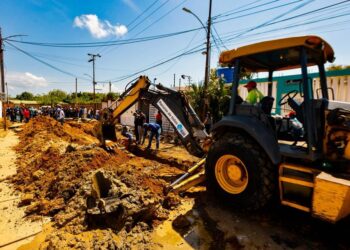Gobierno Bolivariano inicia proyectos de aguas servidas y potable en Francisco Eugenio Bustamante