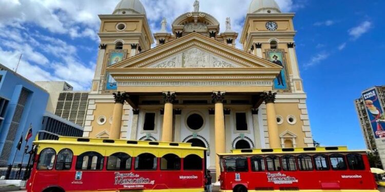 ¡Este sábado #14Feb! Tranvía de Maracaibo celebra el día del amor y la amistad con la ruta de los palafitos