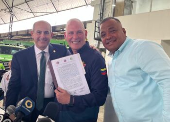 30 camiones más Alianza Alcaldía/Fospuca || Maracaibo cuenta con una flota de 120 camiones para recolección de desechos