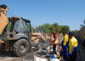 Alcaldía de Maracaibo inició intervención de 750 metros de la cañada Caribe ¡Atraviesa Ciudadela Faría!