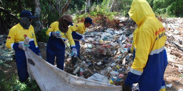 Alcaldía de Maracaibo continúa operativos de saneamiento en Santa Rosa de Agua y Capitán Chico