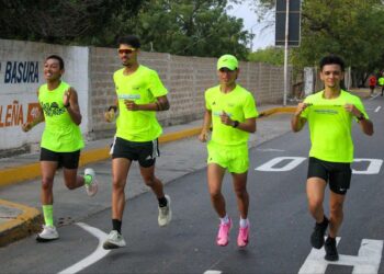 Atletas de la CAF 2026 participaron este domingo de ciclovía en Maracaibo