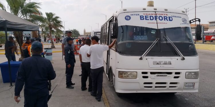 Unas 500 unidades activas para 39 destinos en el Terminal de Pasajeros de Maracaibo durante el asueto de carnaval