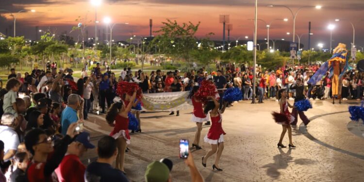 La alegría de los Carnavales de Paz 2026 se sintió en el parque Monumental «Ana María Campos»