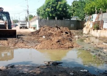 Alcaldía de Maracaibo y Gobernación del Zulia ejecutan plan preventivo en cañadas de la ciudad
