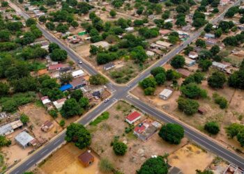 Gobernador Luis Caldera entrega asfaltado del corredor Las Peonías ¡5km rehabilitados!