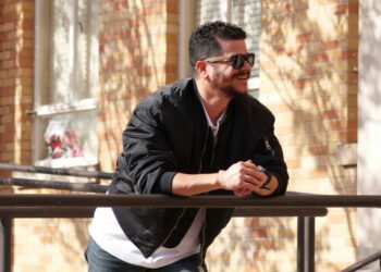 Kenny Romero trasciende el legado de la gaita con el estreno de su balada «Barquito de Papel»