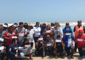 Gobernación del Zulia realiza abordaje integral a los pescadores del municipio Guajira
