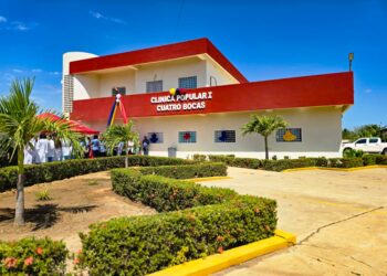 Gobernador Caldera reinaugura Clínica Popular Cuatro Bocas en el municipio Mara